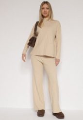 Beżowy Sweterkowy Komplet Sweter z Półgolfem i Szerokie Spodnie Alatusa. Brązowe swetry Born2be, m, bez wzorów, z dzianiny, bez ramiączek. Za 139.99 zł.