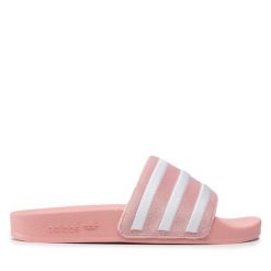 Klapki adidas. Czerwone klapki adidas, bez wzorów, sportowe, bez obcasa, bez zapięcia. Za 199.99 zł.