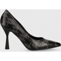 Karl Lagerfeld szpilki PANACHE HI KL30875.001 kolor czarny. Czarne szpilki KARL LAGERFELD, bez wzorów, bez obcasa, na obcasie, bez zapięcia. W wyprzedaży za 519.99 zł.
