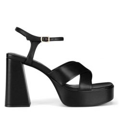 Sandały Badura. Czarne sandały Badura, bez wzorów, bez obcasa, na słupku, bez zapięcia. Za 379.99 zł.
