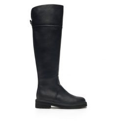 Kozaki TWINSET. Czarne kozaki Twinset, bez wzorów, bez obcasa, na płaskiej podeszwie, bez zapięcia. Za 1,299.00 zł.