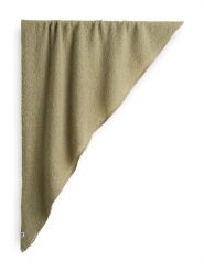 OPUS Szal "Amadsi" w kolorze zielonym rozmiar: onesize. Zielone szaliki i kominy Opus, bez wzorów, ze splotem. Za 65.99 zł.