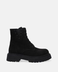CZARNE BOTKI Z NUBUKU 266900 46 BLACK. Czarne botki Venezia, bez wzorów, z nubiku, bez obcasa, bez zapięcia. Za 299.00 zł.