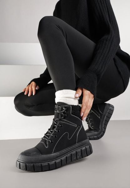 Czarne Botki Trapery Vices na Platformie z Tłoczeniem Anarrive. Czarne botki Renee, bez wzorów, z jeansu, bez obcasa, na platformie, bez zapięcia. Za 94.99 zł.