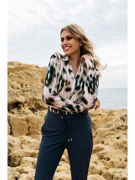 &Co Woman Bluzka "Vayen" w kolorze kremowo-niebieskim rozmiar: M. Brązowe bluzki &Co Woman, m, bez wzorów, bez kołnierzyka, bez ramiączek. Za 118.56 zł.