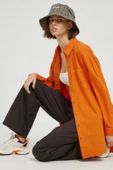 Vero Moda koszula bawełniana damska kolor pomarańczowy regular z kołnierzykiem klasycznym. Brązowe koszule Vero Moda, l, bez wzorów, z bawełny, klasyczne, bez kołnierzyka, bez ramiączek. W wyprzedaży za 129.99 zł.