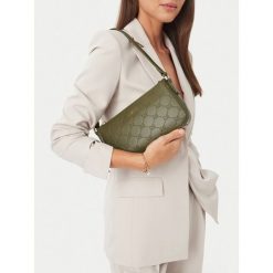 Torebka MEXX. Zielone torebki klasyczne Mexx, bez wzorów, klasyczne, bez dodatków. Za 149.99 zł.