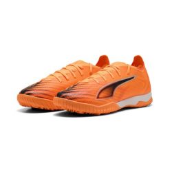 Buty piłkarskie unisex ULTRA 6 MATCH TT PUMA. Brązowe buty do biegania Puma, bez wzorów, bez zapięcia, do biegania. Za 369.00 zł.