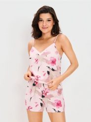 Piżama dwuczęściowa w żurawie i kwiaty - różowy. Czerwone piżamy Sinsay, l, bez wzorów, bez kołnierzyka, bez ramiączek. Za 49.99 zł.