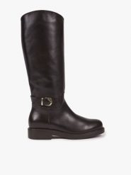 Ciemnobrązowe kozaki oficerki. Brązowe kozaki Ryłko, bez wzorów, ze skóry, eleganckie, z okrągłym noskiem, bez obcasa, bez zapięcia. Za 729.99 zł.