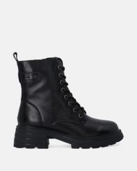 CZARNE BOTKI DAMSKIE B004LEBLOBB064. Czarne botki Venezia, bez wzorów, ze skóry, bez obcasa, bez zapięcia. Za 359.00 zł.