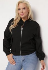 Czarna Bluza Bomberka z Kieszeniami z Kaplami Bervialia. Czarne bluzy Born2be, plus size, bez wzorów, bez kaptura. W wyprzedaży za 46.74 zł.