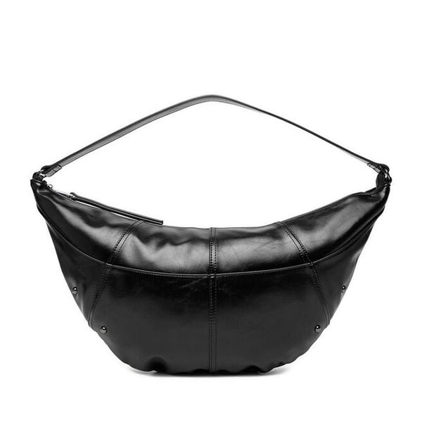 Torebka JENNY. Czarne torebki klasyczne Jenny, bez wzorów, klasyczne, bez dodatków. Za 129.99 zł.