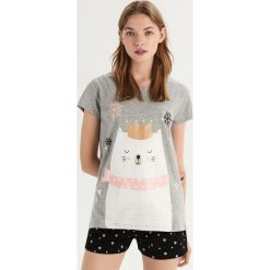 Dwuczęściowa piżama z misiem - Szary. Piżamy marki Sinsay. Za 39.99 zł.