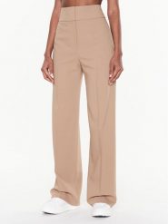 Hugo Spodnie materiałowe 50485638 Brązowy Regular Fit. Brązowe spodnie materiałowe Hugo, bez wzorów, z materiału. Za 799.99 zł.