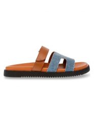 Steve Madden Klapki w kolorze jasnobrązowo-błękitnym rozmiar: 40. Brązowe klapki Steve Madden, bez wzorów, klasyczne, z otwartym noskiem, bez obcasa, bez zapięcia. Za 201.55 zł.