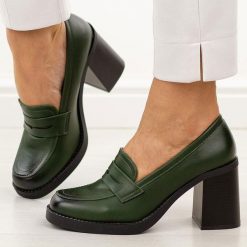 Zielone mokasyny damskie na słupku M.Daszyński 2461-7. Zielone mokasyny M.Daszyński, bez wzorów, z jeansu. Za 169.00 zł.