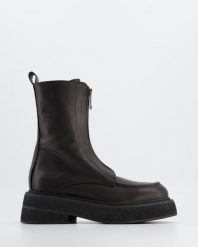 SKÓRZANE BOTKI DAMSKIE 2119 VITEL NERO. Botki Venezia, bez wzorów, ze skóry, bez obcasa, bez zapięcia. Za 379.00 zł.