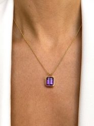 Les Petites Précieuses Pozłacany naszyjnik z zawieszką - dł. 40 cm rozmiar: onesize. Różowe naszyjniki Les Petites Précieuses, z materiału, z ametystem, pozłacane. Za 340.99 zł.