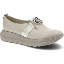 Beżowe Półbuty Lamanti Eleganckie Skórzane Mokasyny Damskie. Brązowe mokasyny LAMANTI, bez wzorów, ze skóry. Za 339.00 zł.