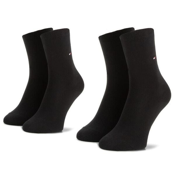 Skarpety długie Tommy Hilfiger. Czarne skarpetki Tommy Hilfiger, bez wzorów. Za 59.99 zł.