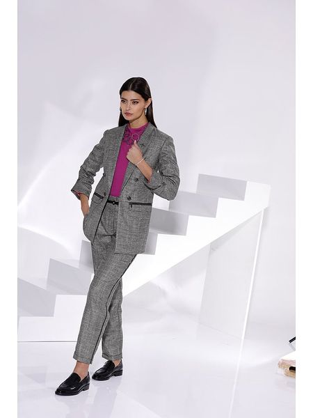 Heine Spodnie w kolorze szarym rozmiar: W18. Szare spodnie materiałowe Heine, bez wzorów, z materiału, z podwyższonym stanem. Za 26.19 zł.