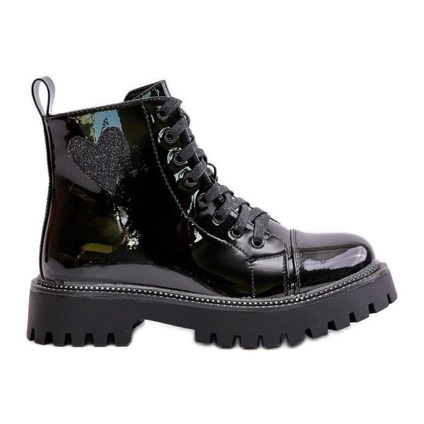 Lakierowane Botki Damskie Na Zamek Z Ozdobnym Sercem Czarne Obeena. Czarne botki bez wzorów, z lakierowanej skóry, eleganckie, przed kostkę, bez obcasa, bez zapięcia. Za 229.32 zł.