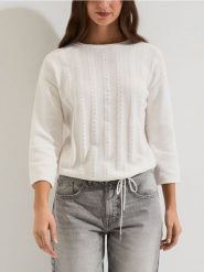 Bawełniany sweter z cyrkoniami i wiązaniem - kremowy. Białe swetry Sinsay, l, bez wzorów, z bawełny, bez ramiączek. Za 49.99 zł.