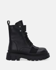 CZARNE WORKERY DAMSKIE 53C0210 BLACK. Czarne botki Venezia, bez wzorów, ze skóry, bez obcasa, bez zapięcia. Za 369.00 zł.