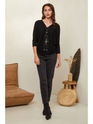 Soft Cashmere Kardigan w kolorze czarnym rozmiar: 38/40. Czarne swetry Soft Cashmere, bez wzorów, z kaszmiru, bez ramiączek. Za 104.99 zł.