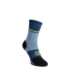 Skarpety biegowe Compressport Pro Racing Socks Winter Trail. Niebieskie skarpetki Compressport, bez wzorów. Za 109.99 zł.