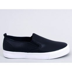 BM Trampki damskie slip-on Diaz Black czarne. Czarne trampki BM, bez wzorów, ze skóry ekologicznej, klasyczne, bez zapięcia. Za 75.19 zł.