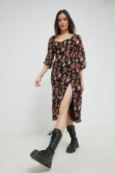Hollister Co. sukienka kolor czarny mini rozkloszowana. Czarne sukienki Hollister Co., l, bez wzorów, bez kołnierzyka, bez ramiączek, mini, rozkloszowane. W wyprzedaży za 299.99 zł.