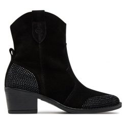 Kowbojki Tamaris. Czarne botki Tamaris, bez wzorów, bez obcasa, na słupku, bez zapięcia. Za 349.99 zł.