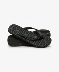 Superdry Core Logo Klapki z gumy – Black. Czarne klapki Superdry, bez wzorów, z gumy, klasyczne, bez obcasa, bez zapięcia. Za 92.75 zł.