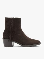 Ciemnobrązowe skórzane botki. Brązowe botki Ryłko, bez wzorów, ze skóry, eleganckie, bez obcasa, na obcasie, bez zapięcia. Za 479.99 zł.