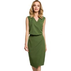 Sukienka elegancka ołówkowa do pracy kopertowy dekolt zielona. Zielone sukienki Sukienki.shop, do pracy, m, bez wzorów, biznesowe, bez kołnierzyka, bez ramiączek, kopertowe. Za 129.00 zł.
