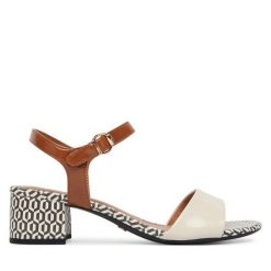 Sandały Tamaris. Białe sandały Tamaris, bez wzorów, bez obcasa, na słupku, bez zapięcia. Za 259.99 zł.