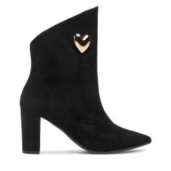 Botki Baldowski. Czarne botki Baldowski, bez wzorów, bez obcasa, na słupku, bez zapięcia. Za 449.99 zł.