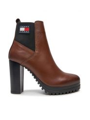 Tommy Jeans Botki Tjw New Ess High Heel Boot EN0EN02439 Brązowy. Brązowe botki Tommy Jeans, bez wzorów, z jeansu, bez obcasa, na słupku, bez zapięcia. Za 339.99 zł.