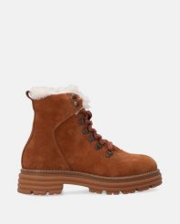 ZAMSZOWE BOTKI Z FUTERKIEM L015SUBROBB034. Botki Venezia, bez wzorów, ze skóry, bez obcasa, bez zapięcia. Za 299.00 zł.