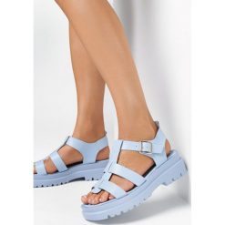 Niebieskie Sandały Deeny. Niebieskie sandały Born2be, bez wzorów, ze skóry, eleganckie, bez obcasa, na platformie, bez zapięcia. W wyprzedaży za 84.49 zł.