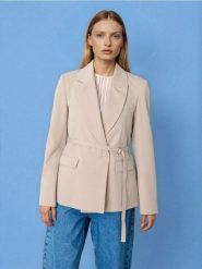 Marynarka z domieszką wiskozy - beżowy. Brązowe marynarki i żakiety Sinsay, l, bez wzorów, z wiskozy, bez ramiączek. Za 79.99 zł.