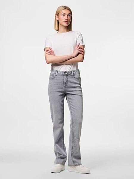 Pieces Dżinsy - Regular fit - w kolorze szarym rozmiar: W27/L32. Szare jeansy Pieces, l, bez wzorów, klasyczne. Za 74.46 zł.