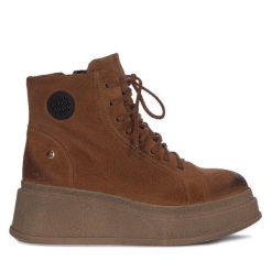 Botki Maciejka. Brązowe botki Maciejka, bez wzorów, bez obcasa, na płaskiej podeszwie, bez zapięcia. Za 419.99 zł.