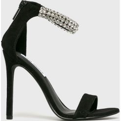 Steve Madden - Sandały Rando. Szare sandały Steve Madden, z materiału. W wyprzedaży za 339.90 zł.