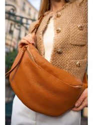 Maison héritage PARIS Skórzana saszetka "Rachel" w kolorze jasnobrązowym - 34 x 17 cm rozmiar: onesize. Brązowe nerki i saszetki maison héritage PARIS, bez wzorów, z materiału, sportowe, bez dodatków. Za 317.62 zł.