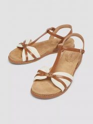 S.Oliver Sandały w kolorze jasnobrązowo-kremowym rozmiar: 38. Brązowe sandały S.Oliver, bez wzorów, klasyczne, z otwartym noskiem, bez obcasa, bez zapięcia. Za 170.87 zł.