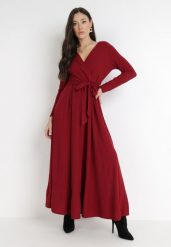 Bordowa Sukienka Damialla. Czerwone sukienki Born2be, l, bez wzorów, z dzianiny, eleganckie, bez kołnierzyka, bez ramiączek, maxi, kopertowe. W wyprzedaży za 178.49 zł.