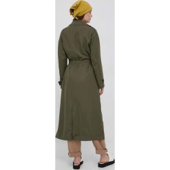 Only płaszcz damski kolor zielony przejściowy oversize. Zielone płaszcze ONLY, l, bez wzorów, klasyczne, bez kaptura. W wyprzedaży za 179.99 zł.